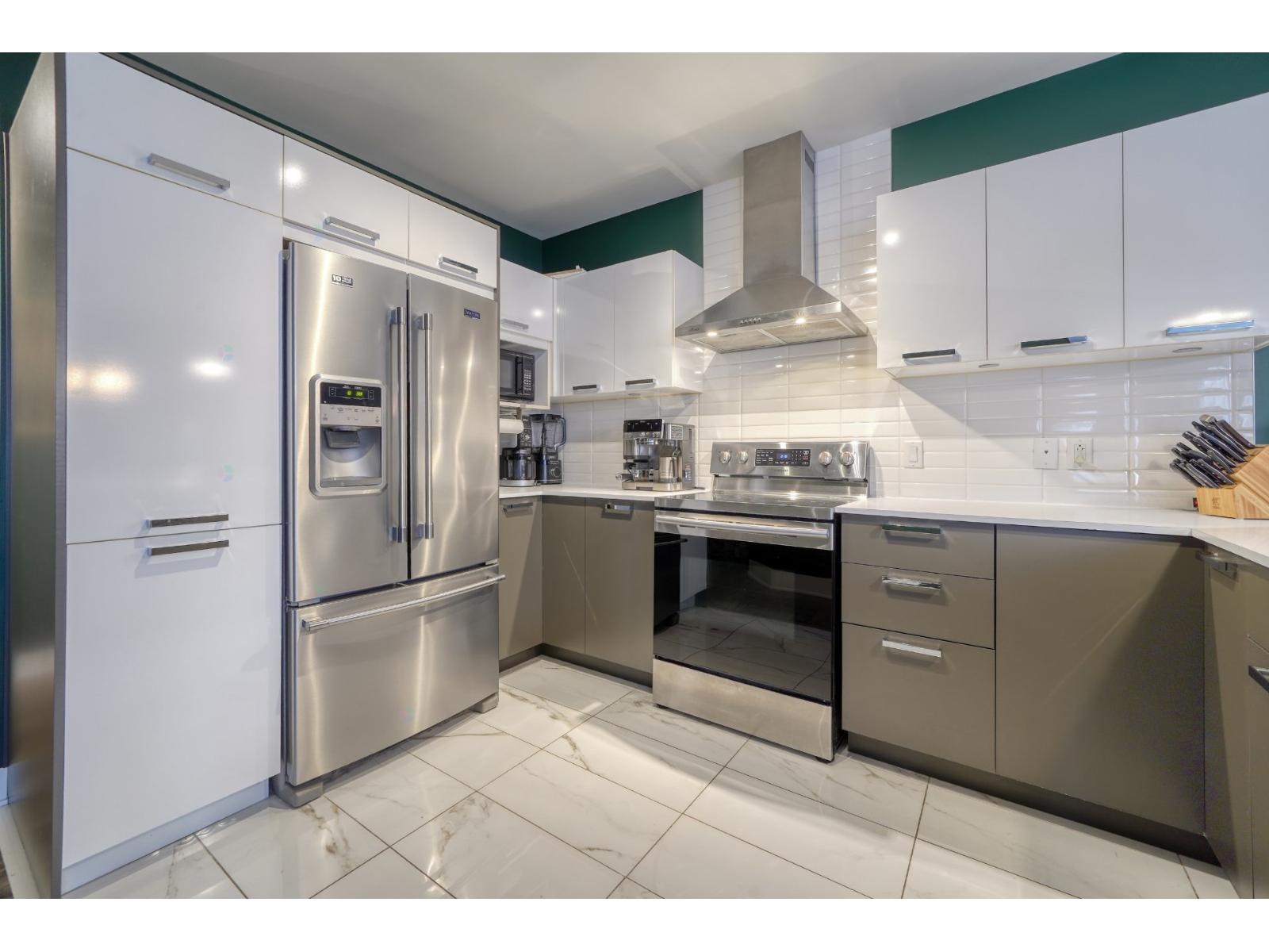 279 Rue Prévert|#9 Saint-Basile-le-Grand Quebec Canada J3N0B9 4