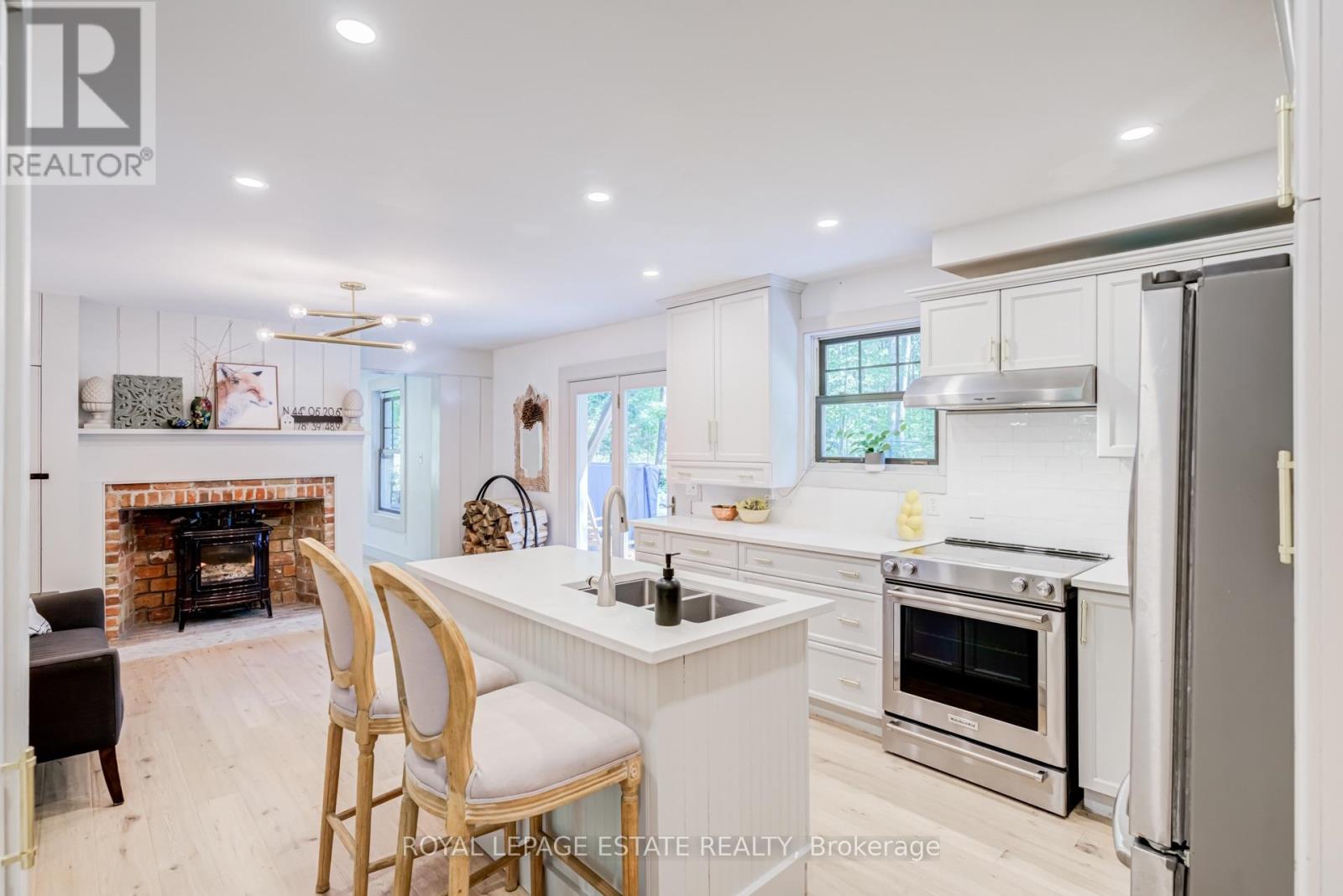 392 Telecom Road, Kawartha Lakes, Ontario  L0A 1K0 - Photo 12 - X13789398
