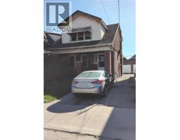156 LEINSTER Avenue N, Hamilton, Ontario