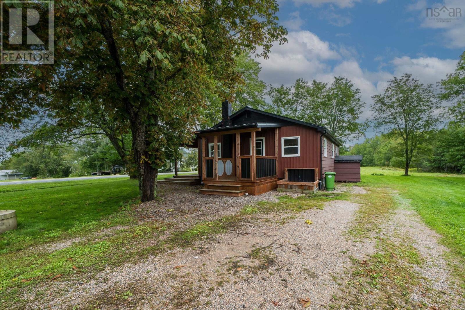 4144 Highway 14, Windsor Forks, Nova Scotia  B0N 2T0 - Photo 14 - 202623573
