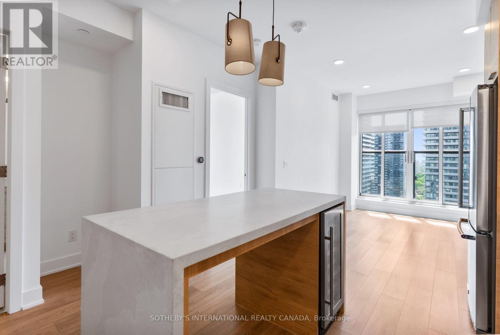 2606 - 200 Redpath Avenue, Toronto, Ontario  M4P 0E6 - Photo 2 - C13666856