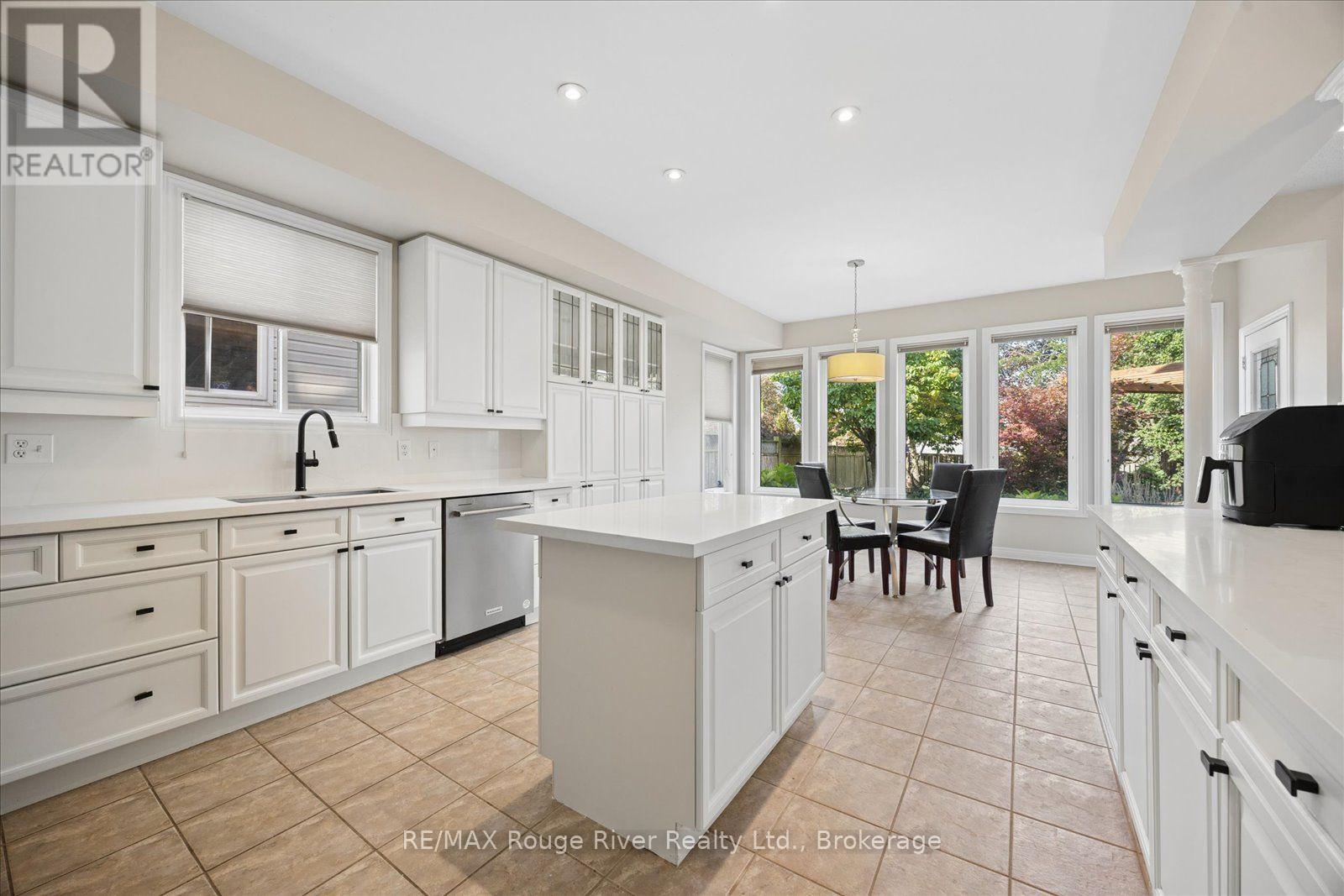82 Darius Harns Drive, Whitby (Brooklin), Ontario  L1M 2G2 - Photo 11 - E13795364