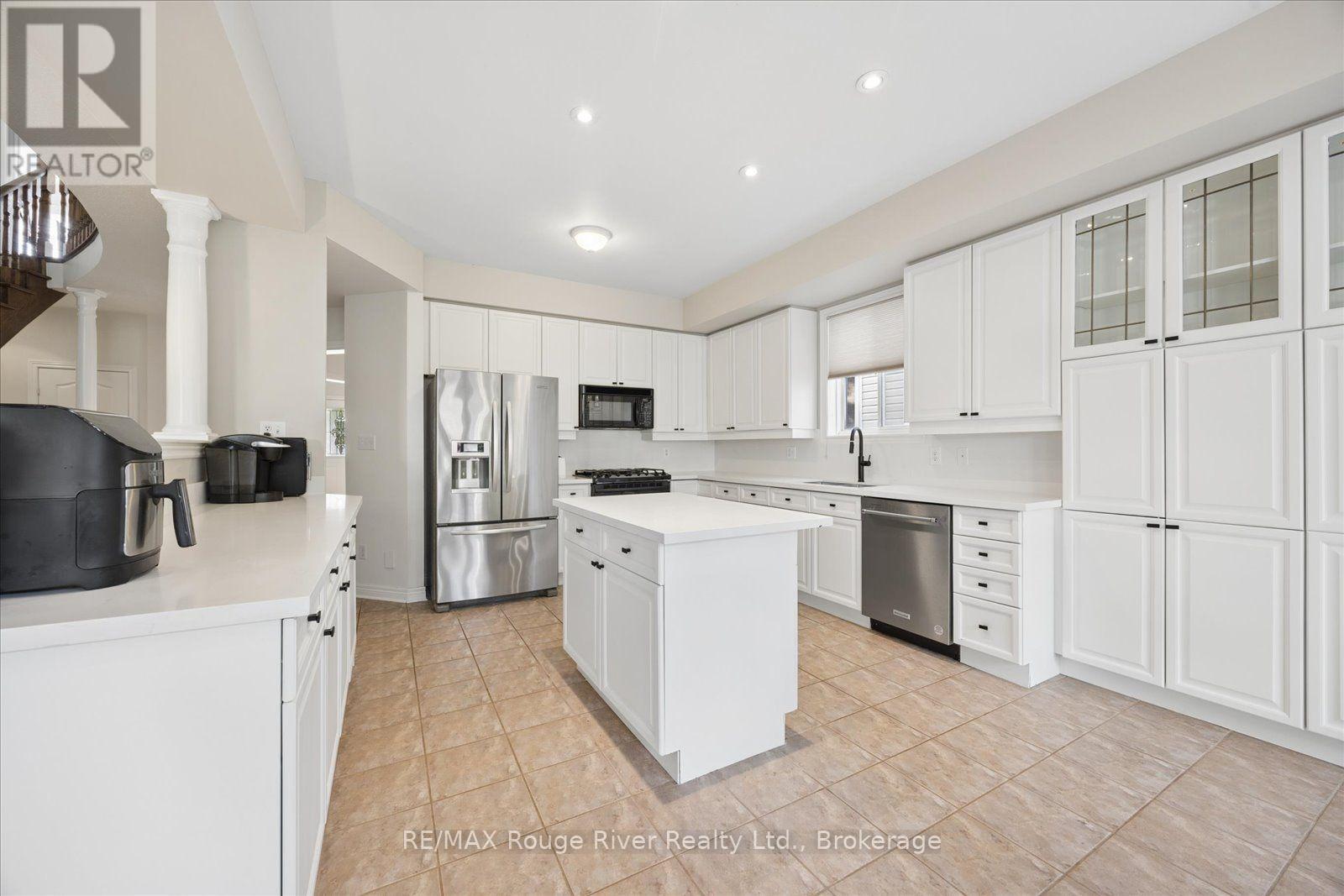 82 Darius Harns Drive, Whitby (Brooklin), Ontario  L1M 2G2 - Photo 14 - E13795364