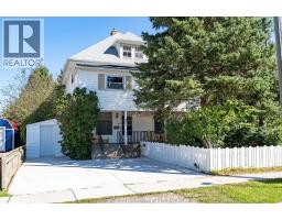 802 ELGIN STREET, Wallaceburg, Ontario