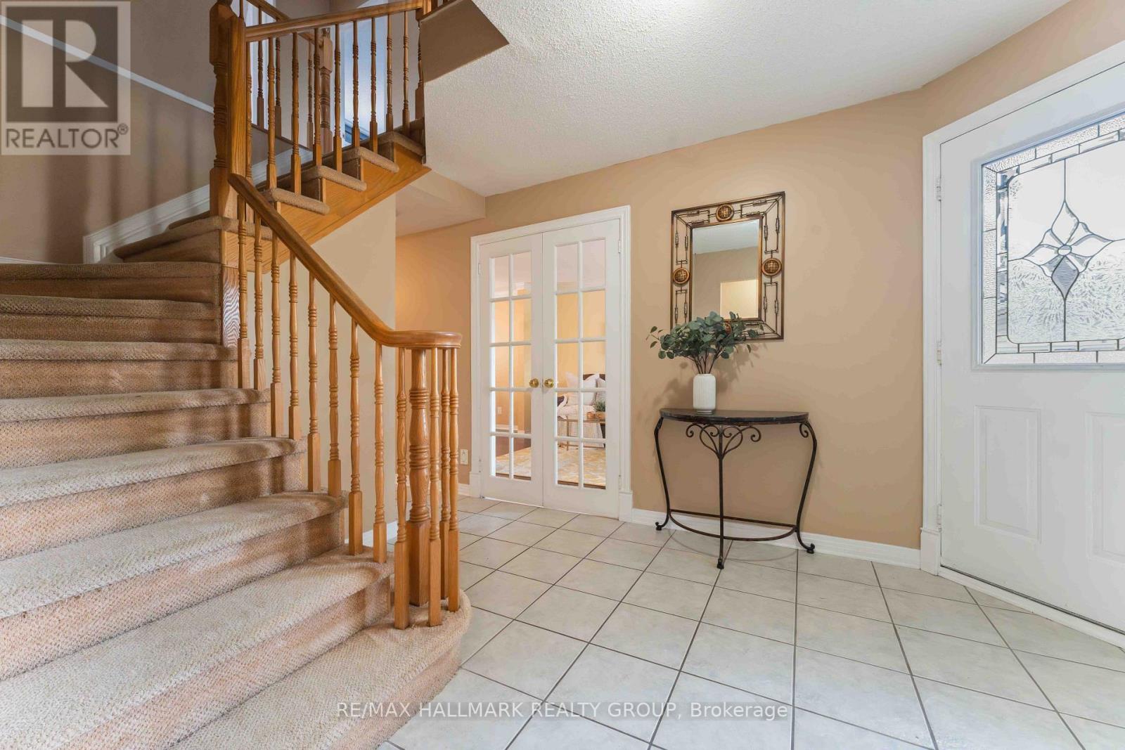 2053 Rolling Brook Drive, Ottawa, Ontario  K1W 1C9 - Photo 5 - X13795330