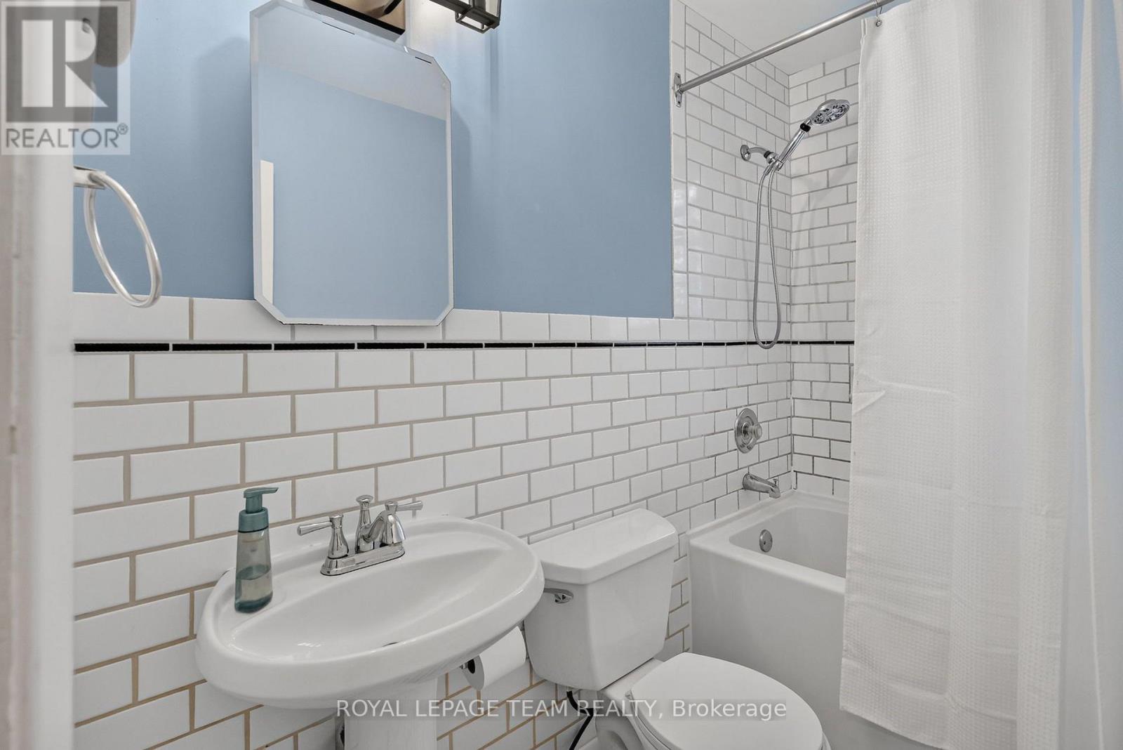 567 Redwood Avenue, Ottawa, Ontario  K2A 3E7 - Photo 18 - X13795362