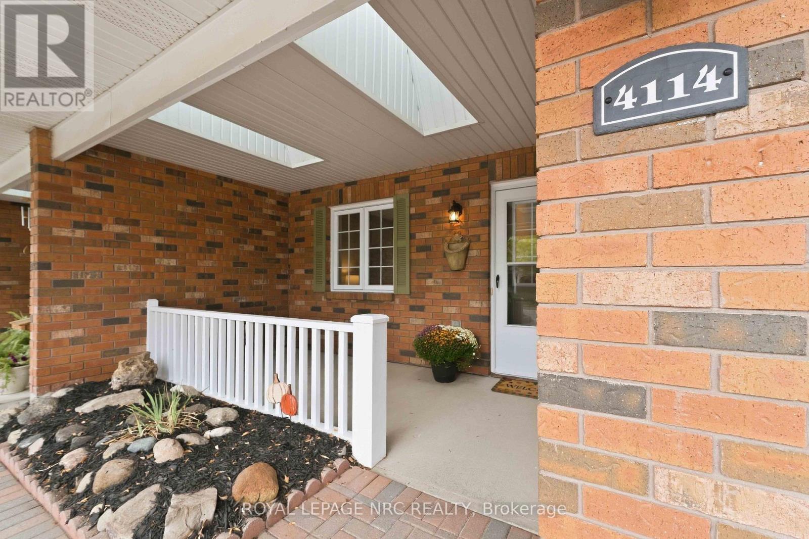 4114 Boysenberry Court, Lincoln, Ontario  L0R 2C0 - Photo 3 - X13795402