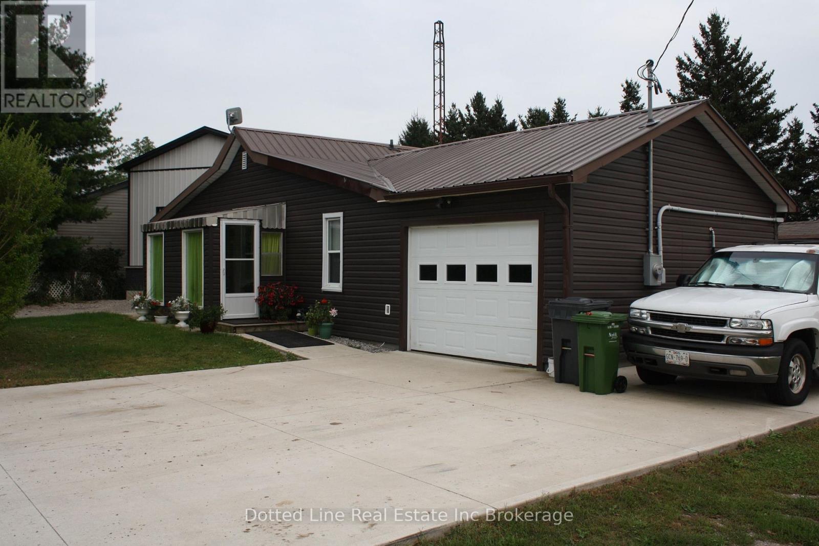 334 Glen Meyer Road, Norfolk, Ontario  N0E 1G0 - Photo 1 - X13795314
