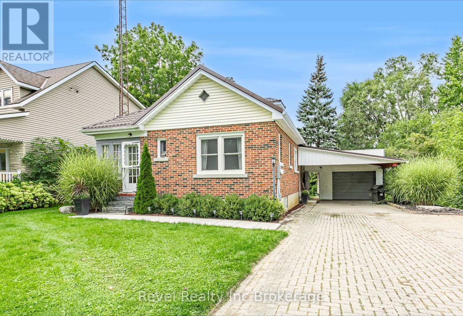 120 Loveys Street E, East Zorra-Tavistock, Ontario  N0L 1J0 - Photo 1 - X13795376