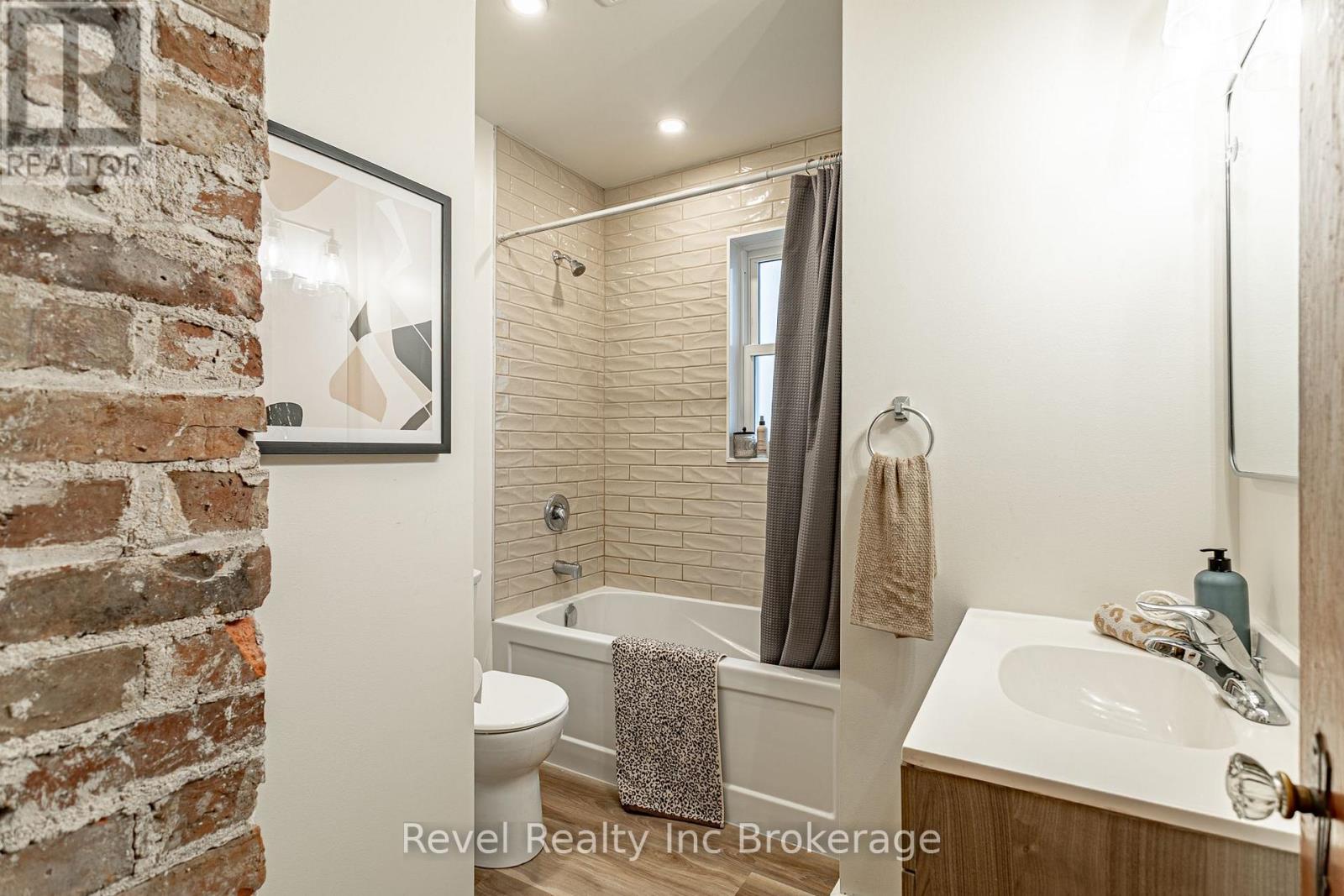 120 Loveys Street E, East Zorra-Tavistock, Ontario  N0L 1J0 - Photo 12 - X13795376