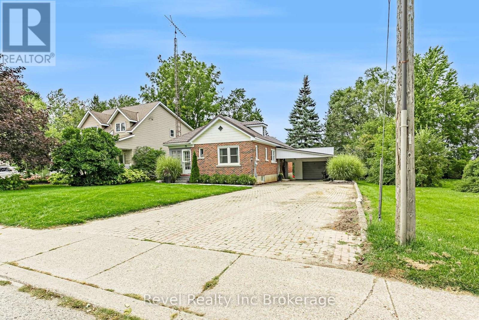 120 Loveys Street E, East Zorra-Tavistock, Ontario  N0L 1J0 - Photo 3 - X13795376