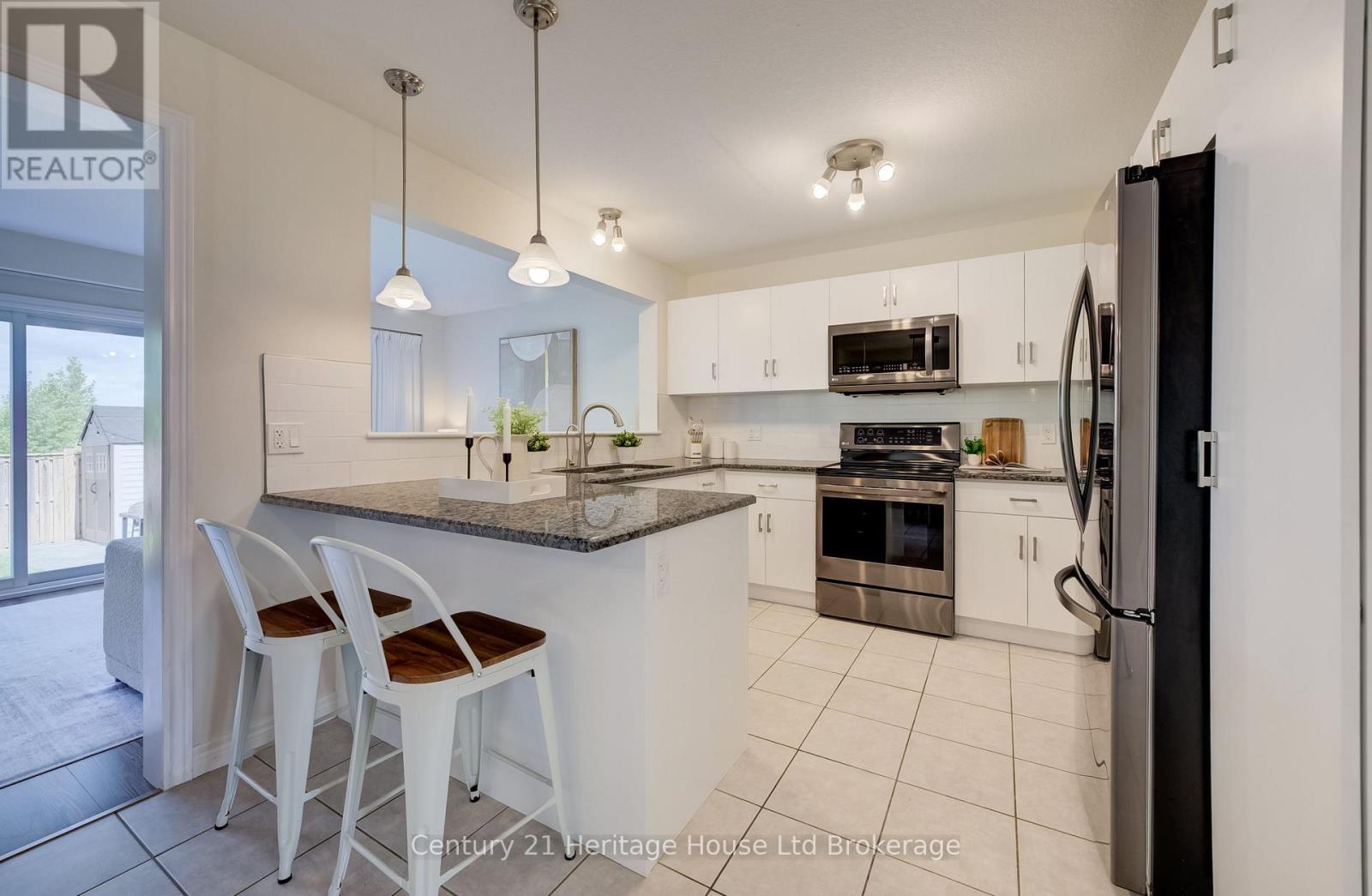 1465 Dunkirk Avenue, Woodstock (Woodstock - North), Ontario  N4T 0J9 - Photo 6 - X13795430