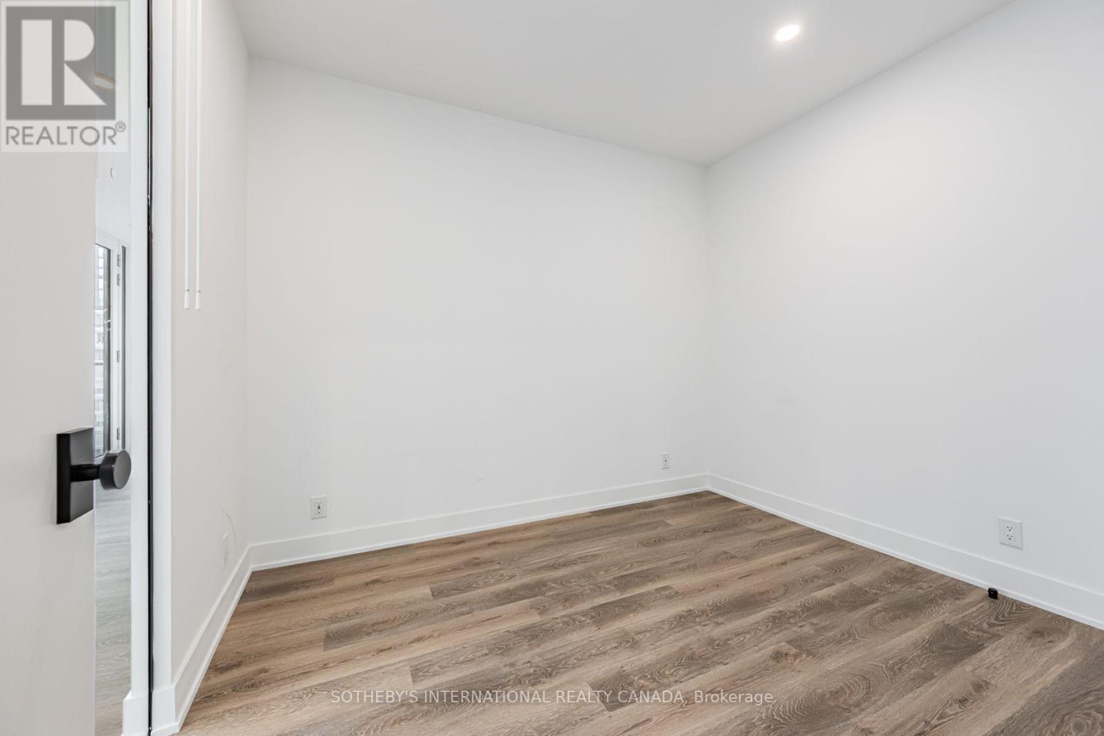 E2501 - 30 Mutual Street, Toronto, Ontario  M5B 2A7 - Photo 11 - C13795298