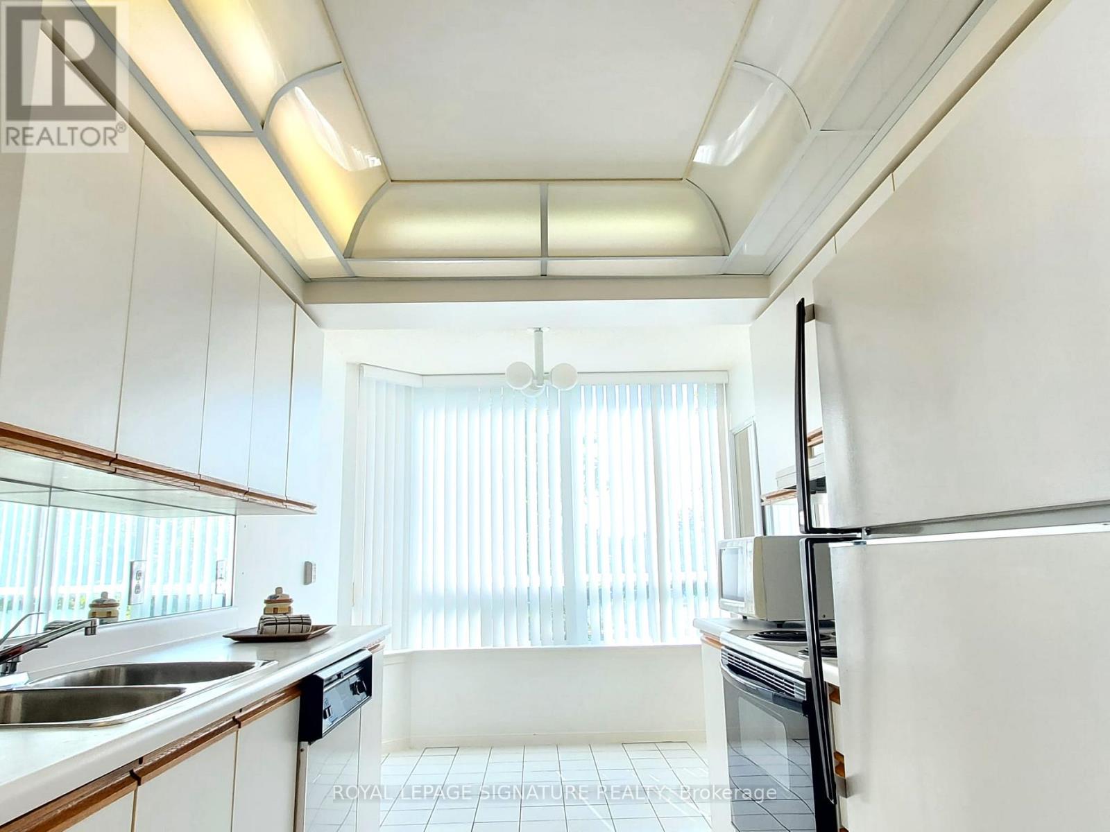 212 - 1121 Steeles Avenue, Toronto (Westminster-Branson), Ontario  M2R 3W7 - Photo 21 - C13795400