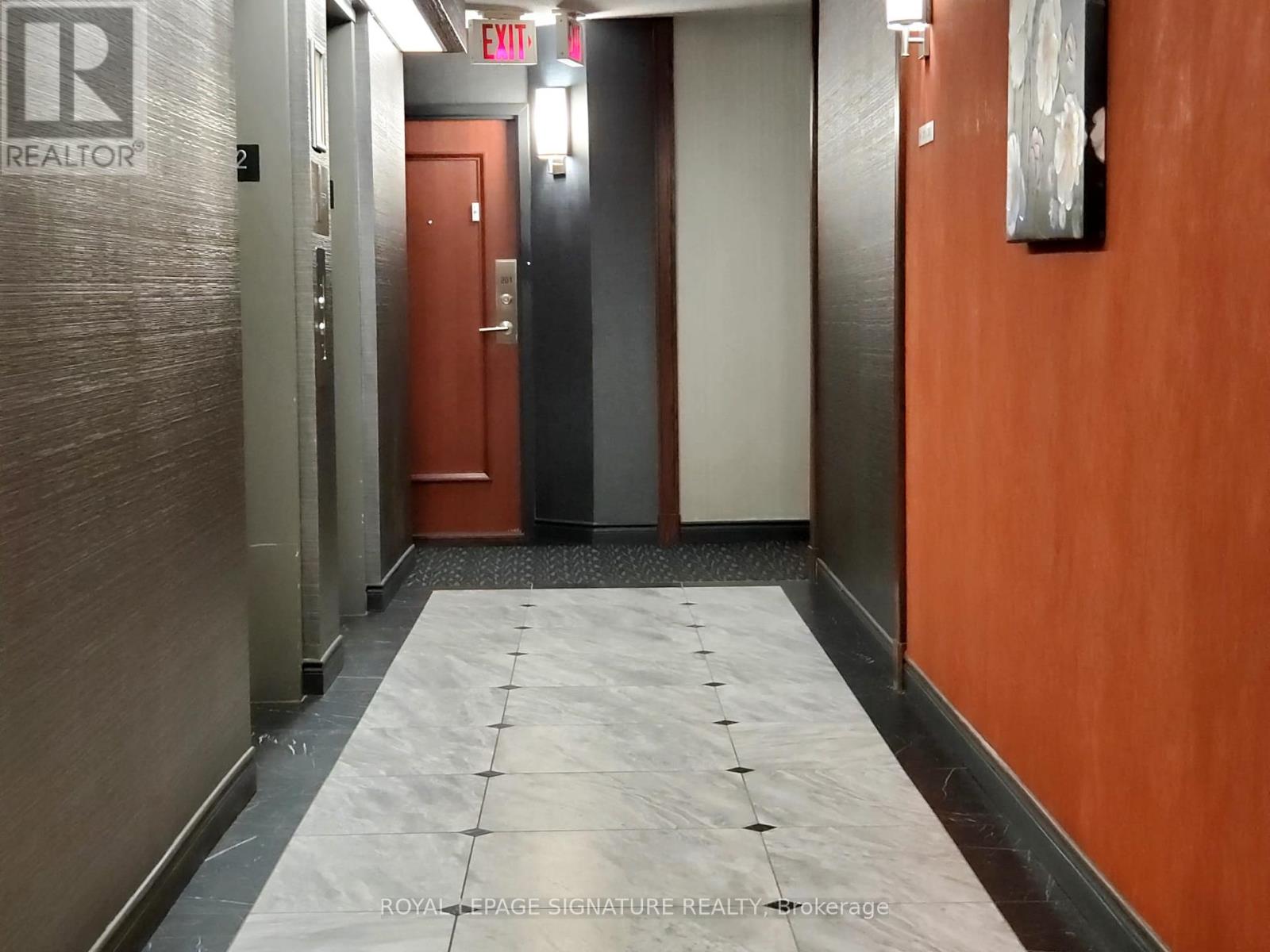 212 - 1121 Steeles Avenue, Toronto (Westminster-Branson), Ontario  M2R 3W7 - Photo 4 - C13795400