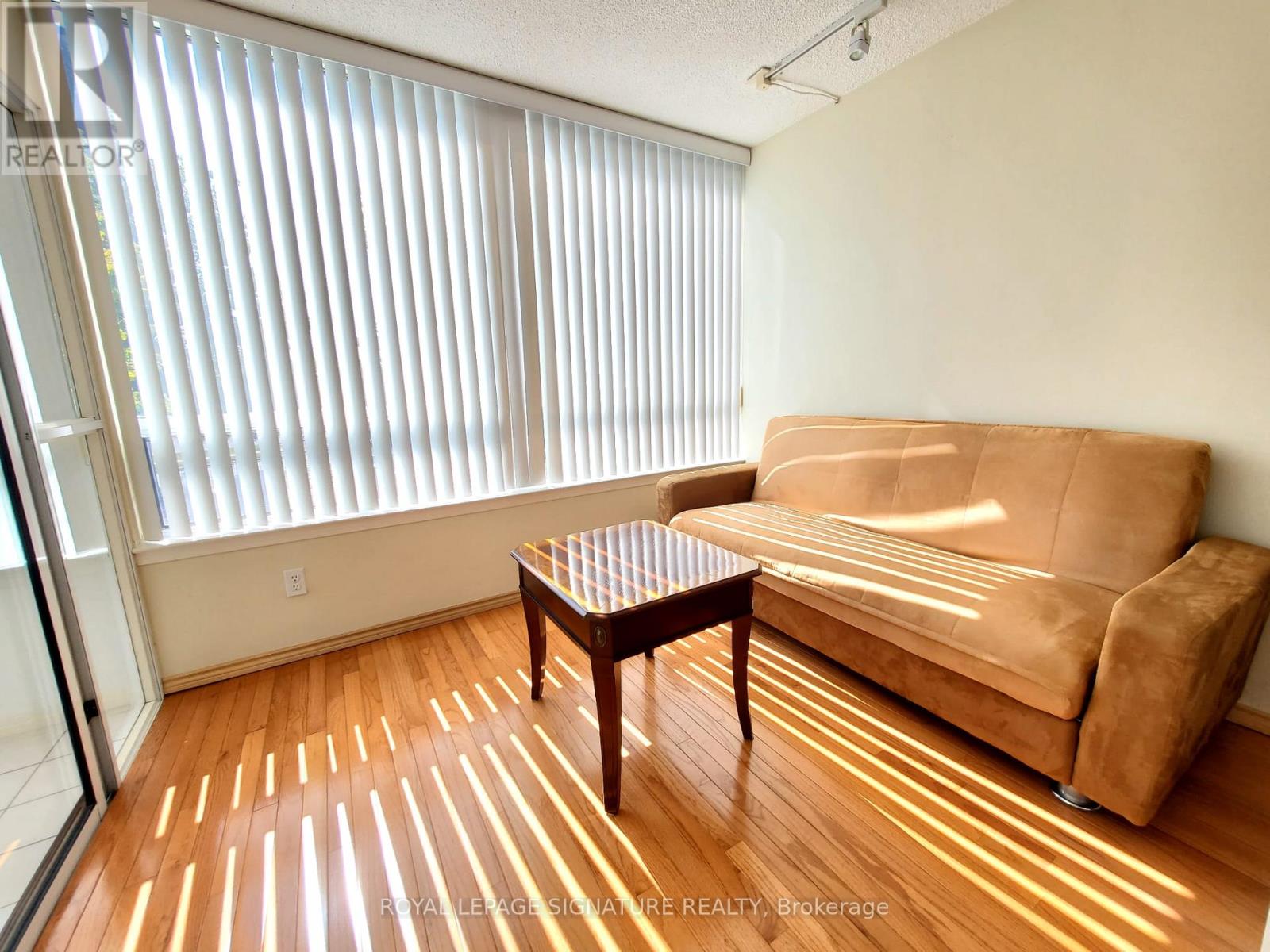 212 - 1121 Steeles Avenue, Toronto (Westminster-Branson), Ontario  M2R 3W7 - Photo 8 - C13795400