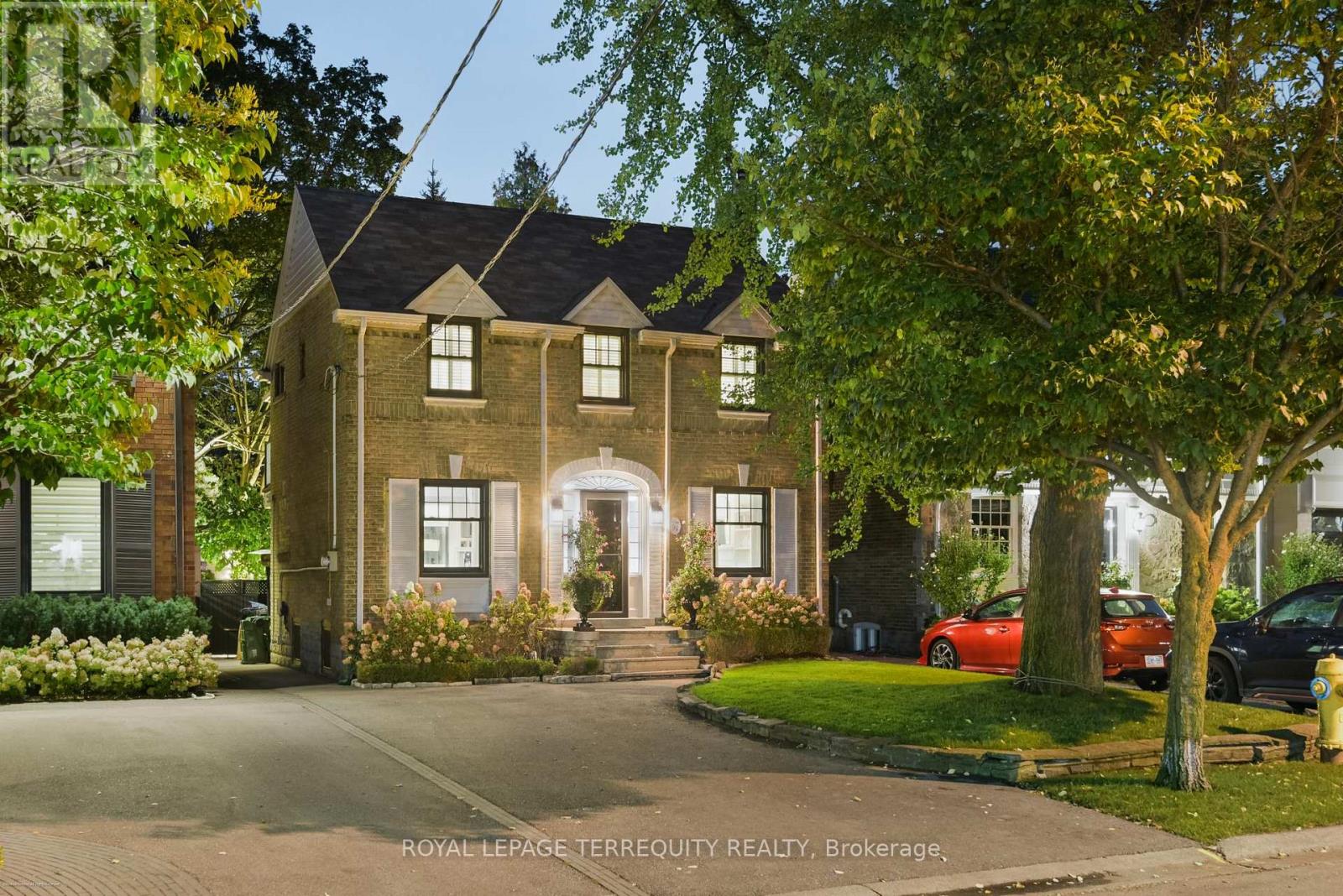 37 DE VERE GARDENS, toronto (bedford park-nortown), Ontario