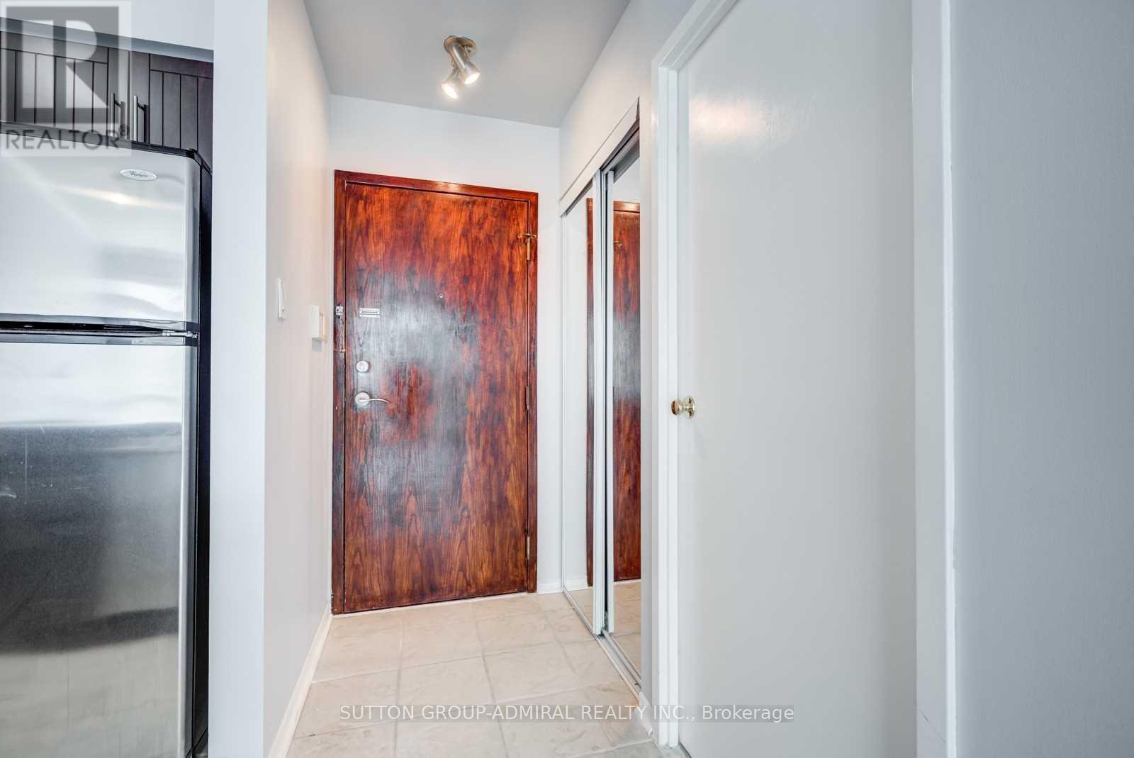 2405 - 10 Queens Quay W, Toronto (Waterfront Communities), Ontario  M5J 2R9 - Photo 3 - C13795444