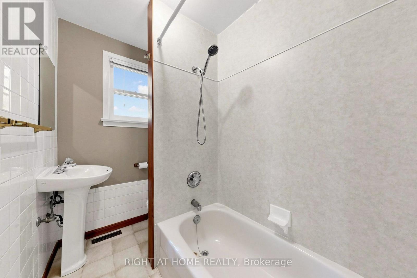 74 Minerva Avenue, Toronto (Cliffcrest), Ontario  M1M 1V4 - Photo 26 - E13795396