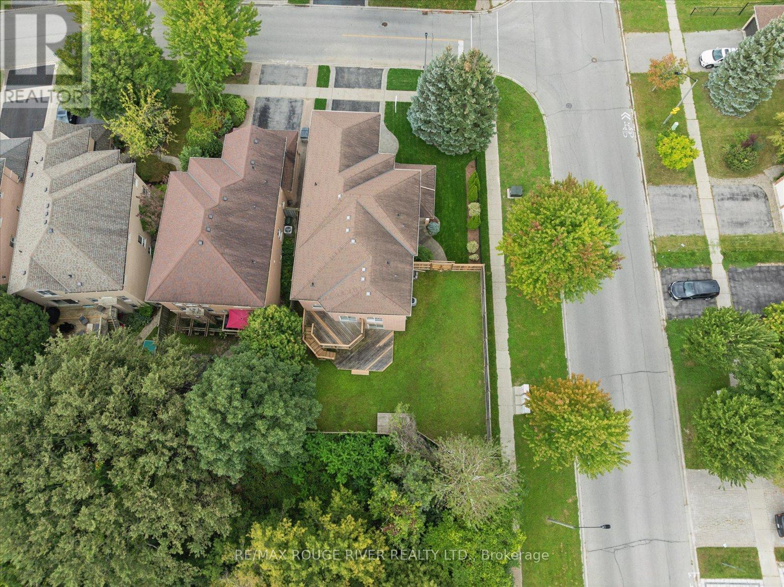 125 Gartshore Drive, Whitby (Williamsburg), Ontario  L1P 1N8 - Photo 46 - E13795438