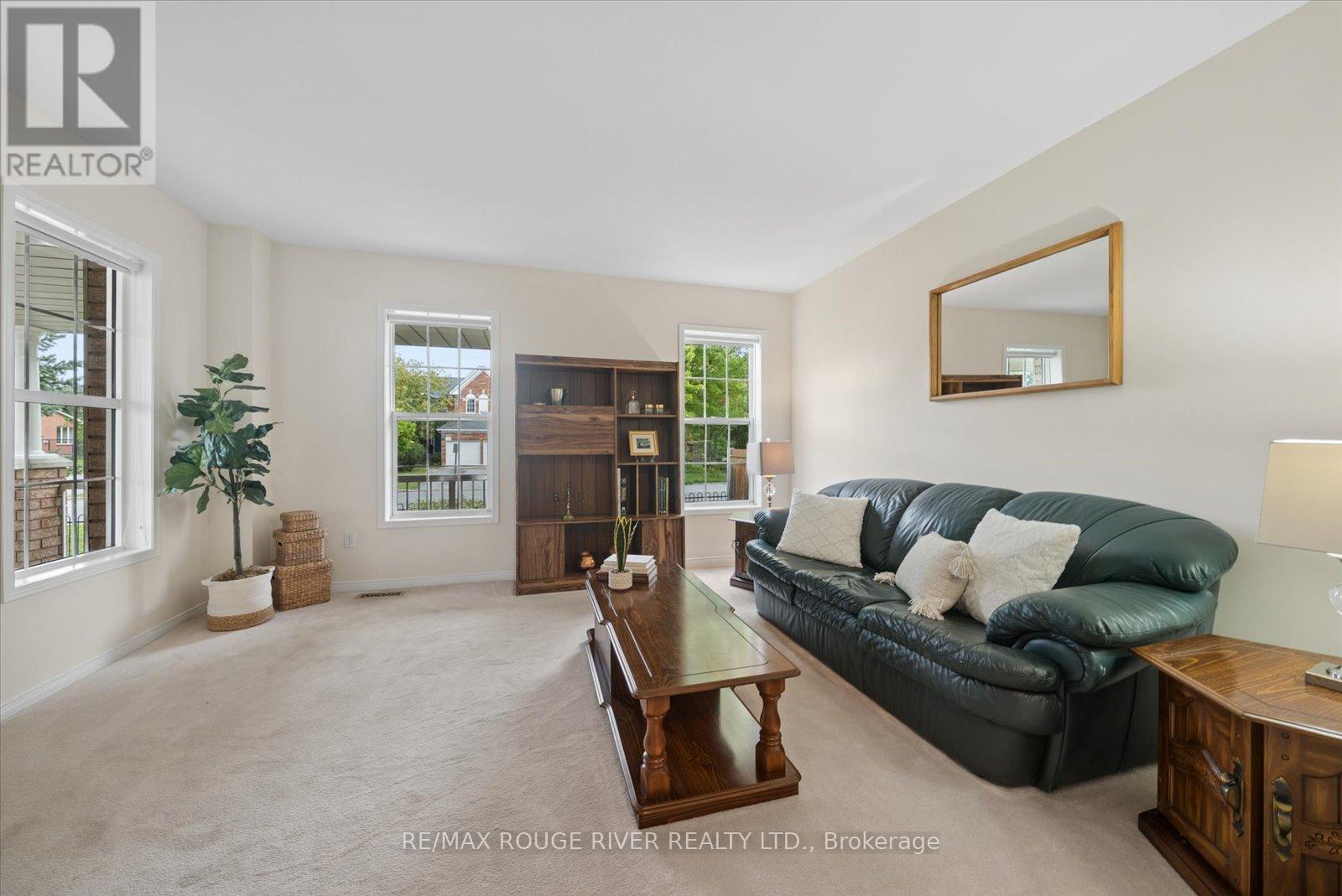 125 Gartshore Drive, Whitby (Williamsburg), Ontario  L1P 1N8 - Photo 7 - E13795438