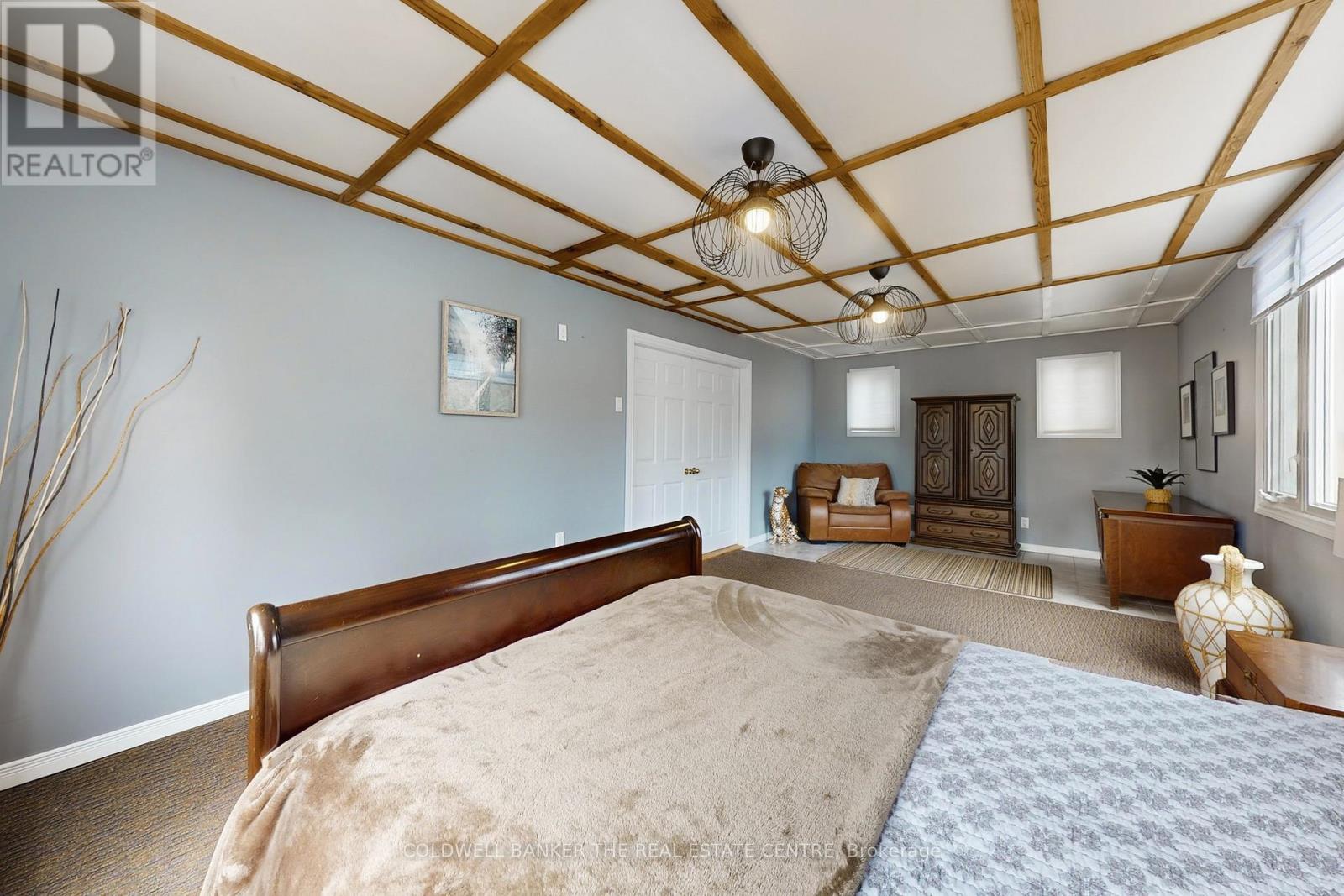 8352 Main Lisle Street, Adjala-Tosorontio, Ontario  L0M 1M0 - Photo 19 - N13795436