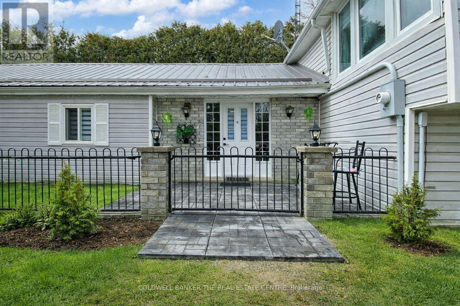 8352 Main Lisle Street, Adjala-Tosorontio, Ontario  L0M 1M0 - Photo 2 - N13795436
