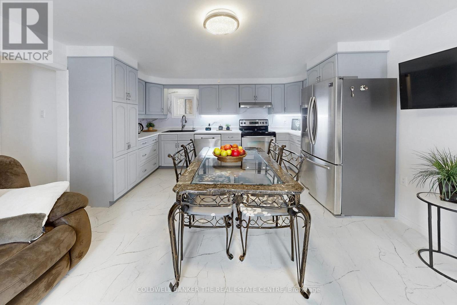 8352 Main Lisle Street, Adjala-Tosorontio, Ontario  L0M 1M0 - Photo 4 - N13795436