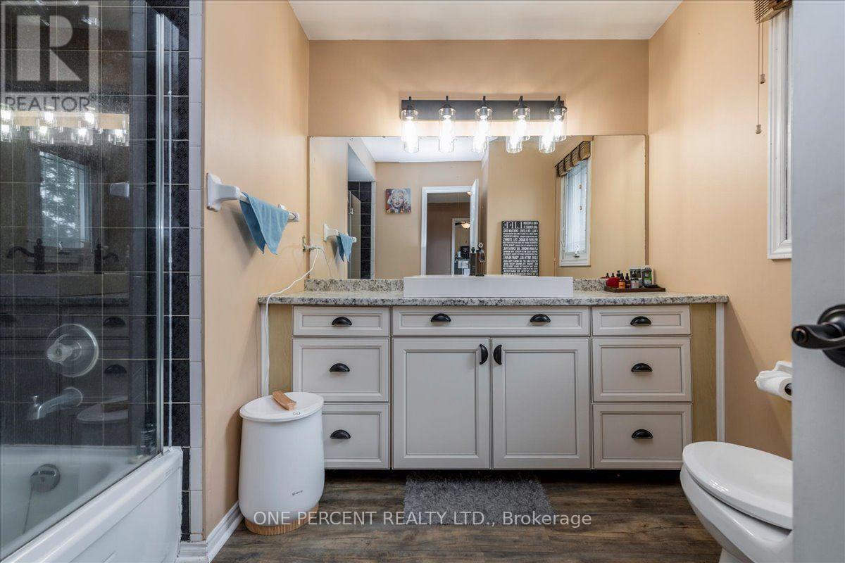 194 Livingstone Street W, Barrie (West Bayfield), Ontario  L4N 6Z9 - Photo 18 - S13795338