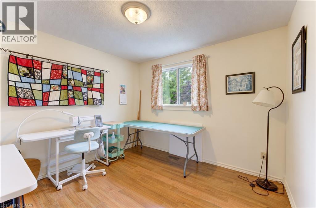 253 Newport Place, Waterloo, Ontario  N2T 1T9 - Photo 15 - 40861960