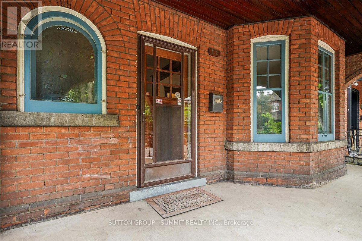 33 Saint Clair Avenue, Hamilton, Ontario L8M 2N4 - Photo 4 - X13795372