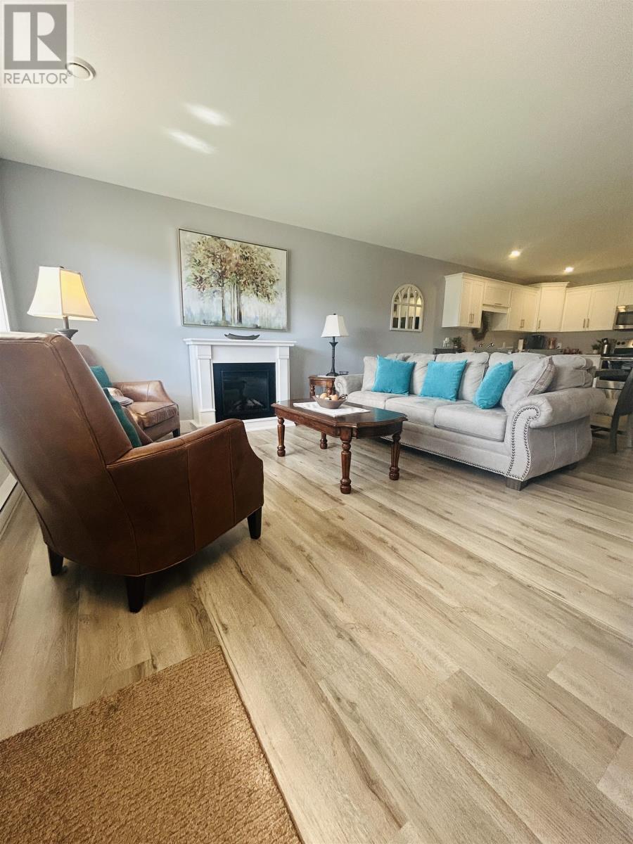 48 Stephanie Drive, Cornwall, Prince Edward Island  C0A 1H0 - Photo 6 - 202623582