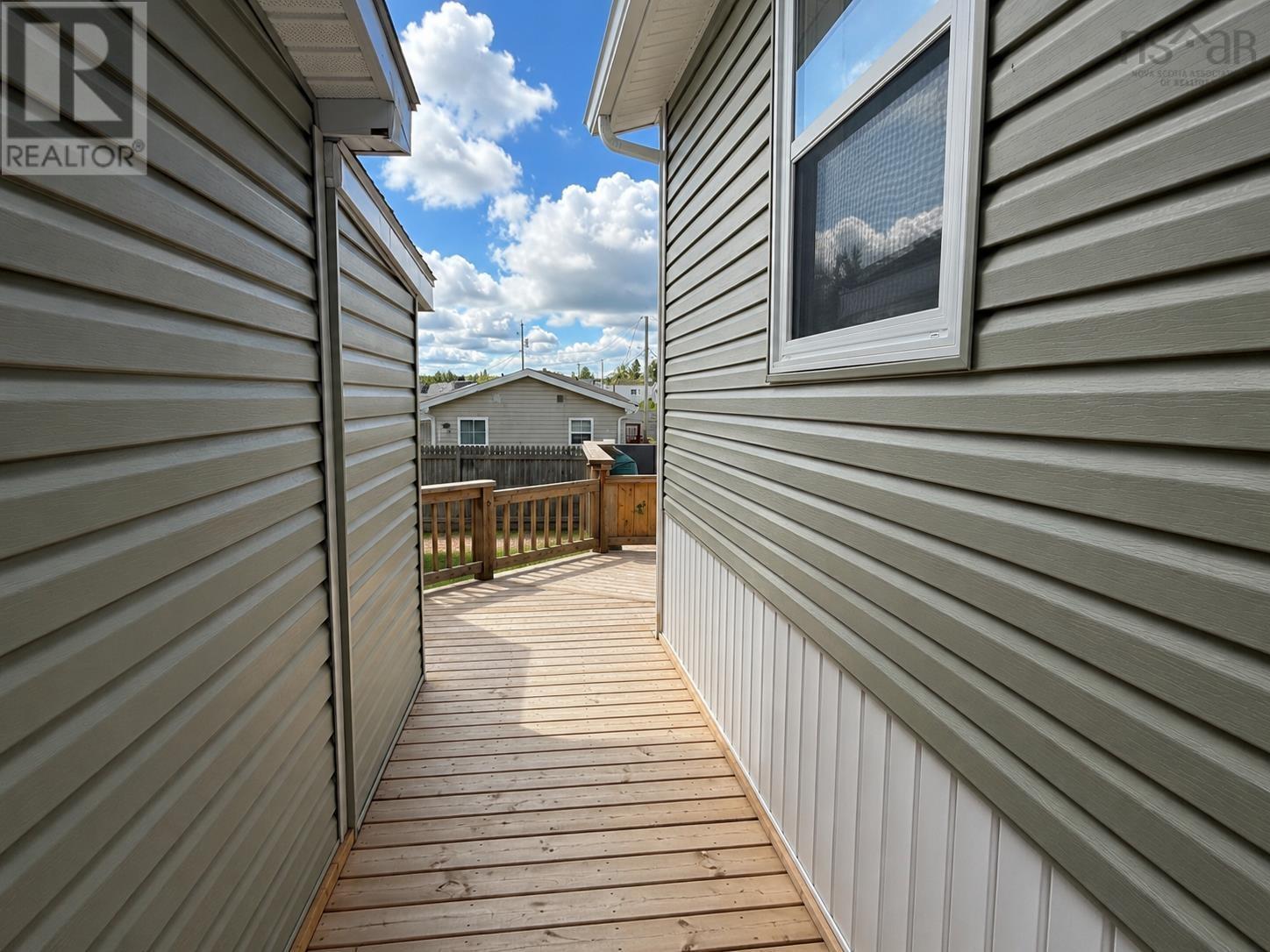136 Hilltop Drive photo 7