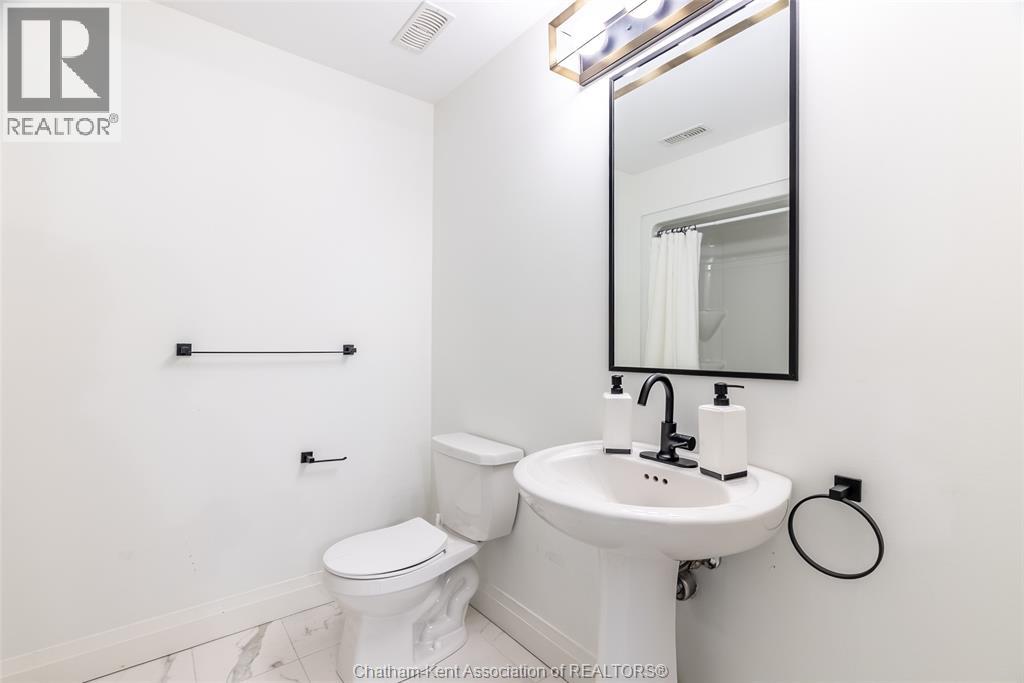 115 Davis Street, Amherstburg, Ontario  N9V 0G9 - Photo 28 - 26022734