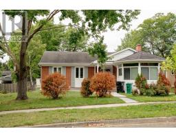 25 THORNRIDGE CRESCENT, Kitchener, Ontario