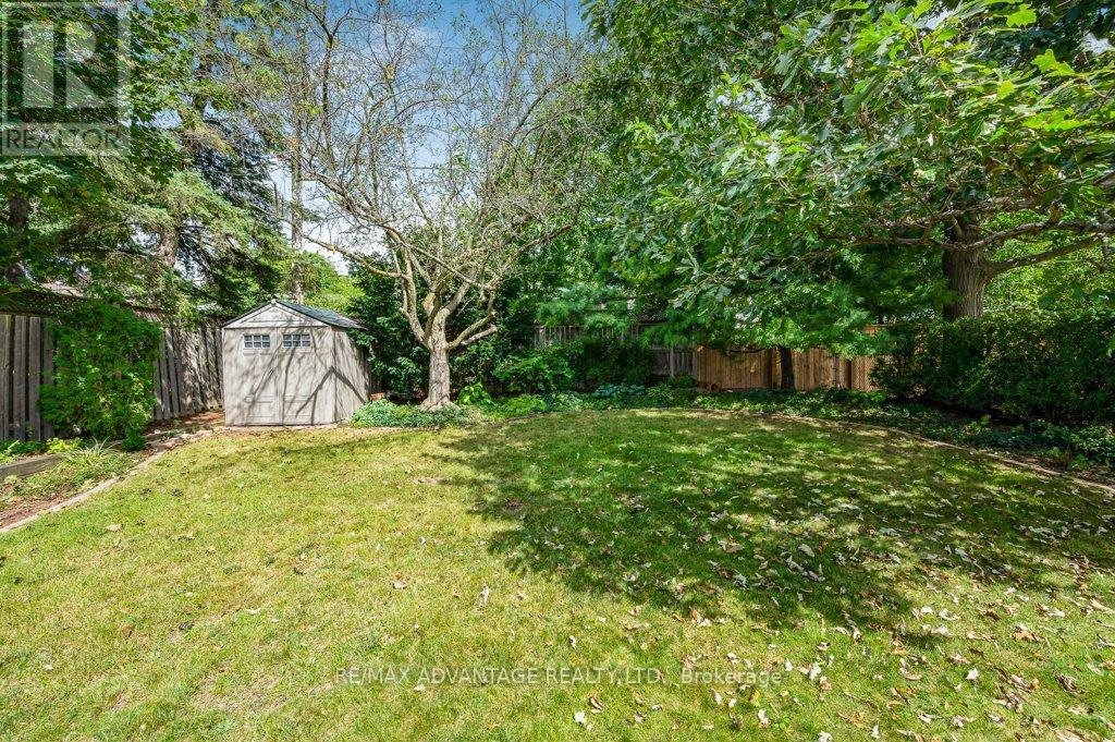 581 Galway Drive, Burlington (Shoreacres), Ontario  L7L 2S6 - Photo 35 - W13795486