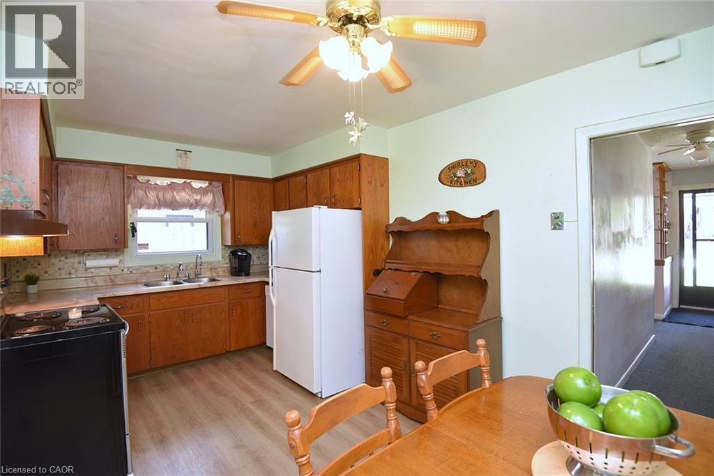 23 Sherwood Rise, Dundas, Ontario  L9H 4E9 - Photo 12 - 40856574