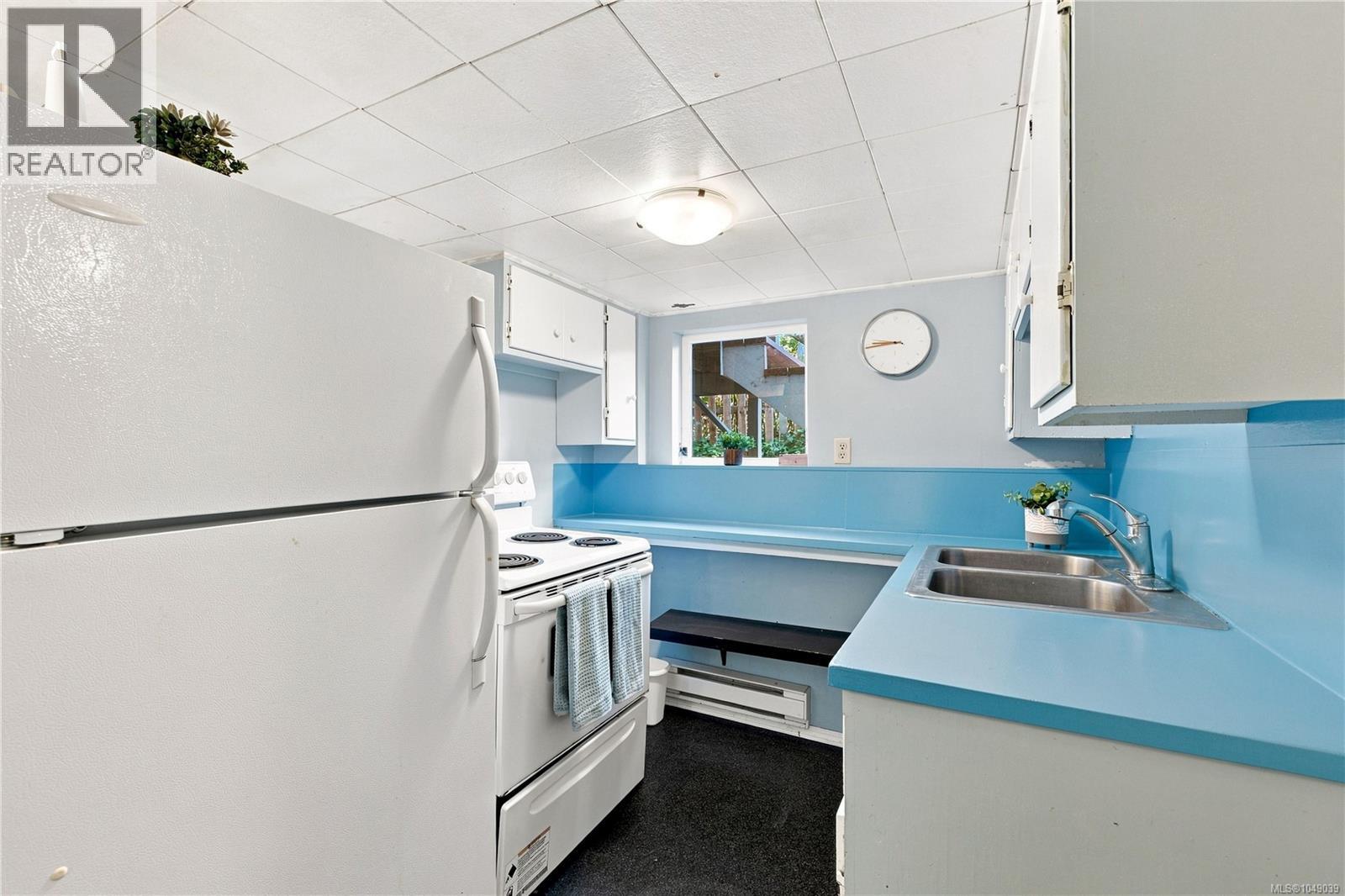 1320 Bond St, Victoria, British Columbia  V8S 1C4 - Photo 42 - 1049039