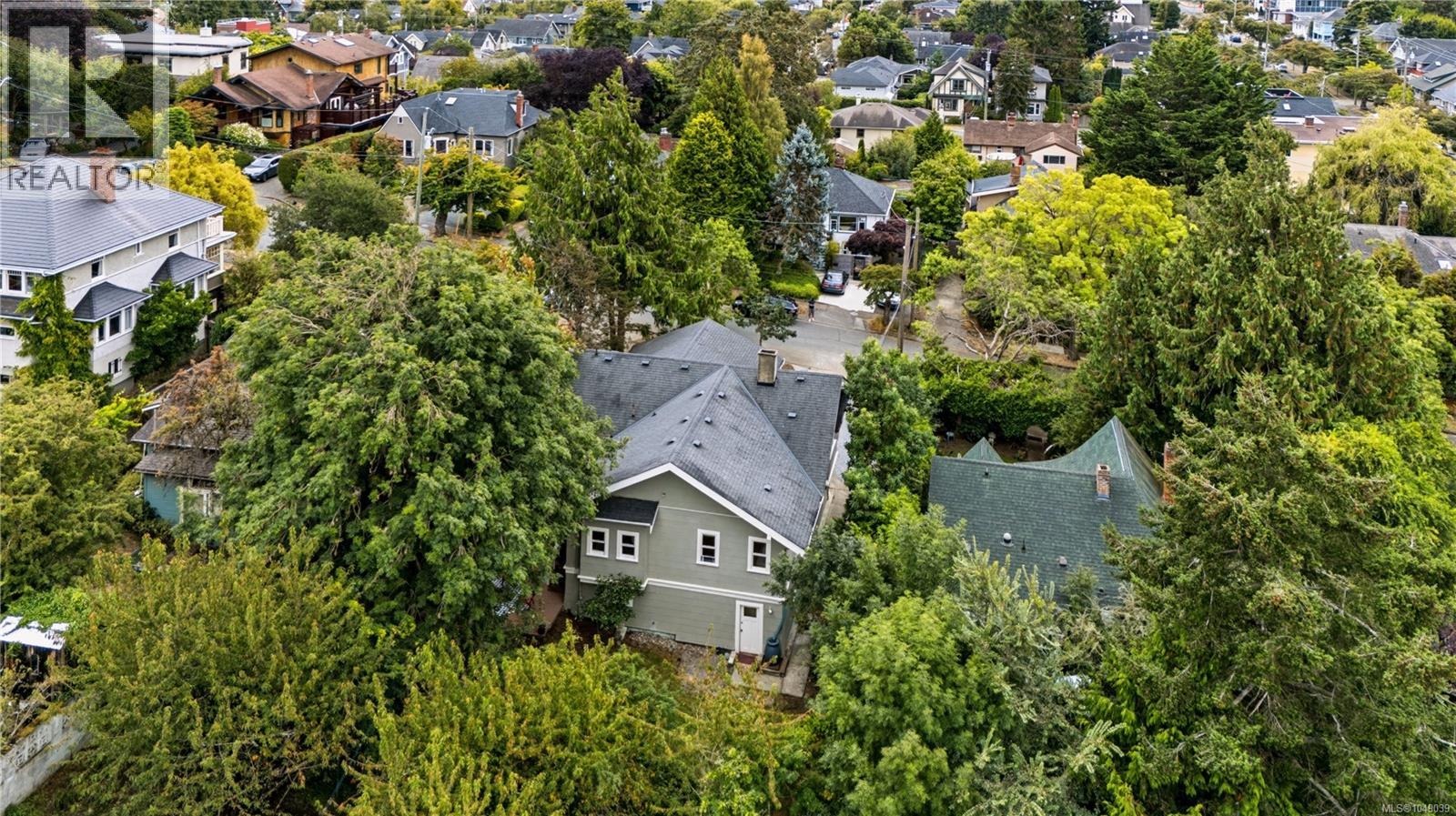 1320 Bond St, Victoria, British Columbia  V8S 1C4 - Photo 48 - 1049039