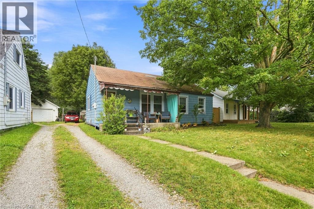 9 Lancaster Avenue, Brantford, Ontario  N3T 5E5 - Photo 3 - 40860723