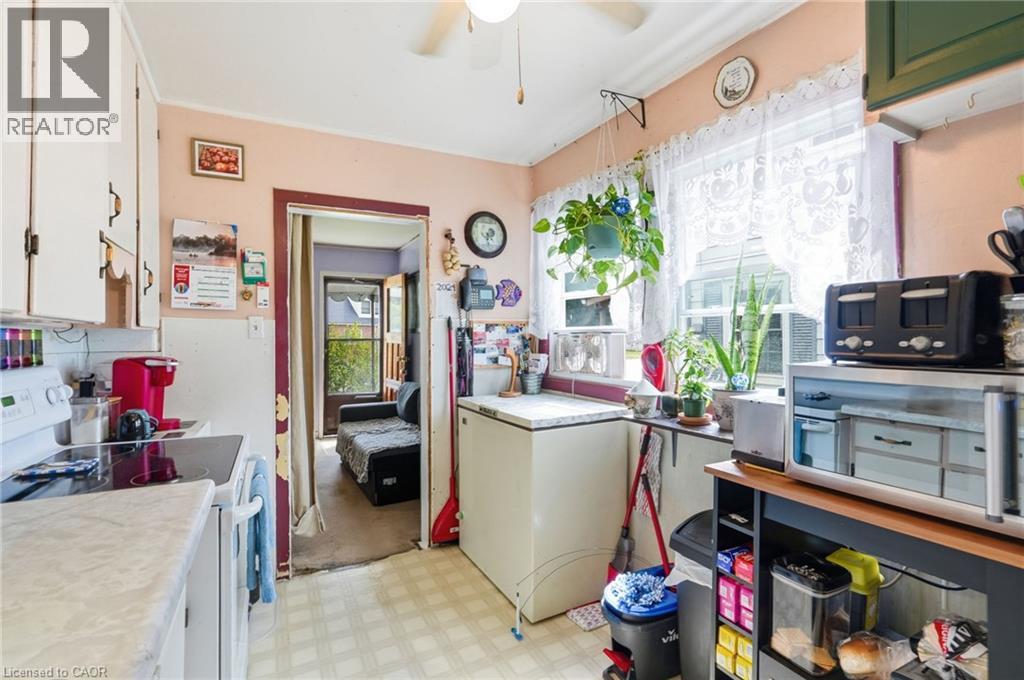 9 Lancaster Avenue, Brantford, Ontario  N3T 5E5 - Photo 8 - 40860723