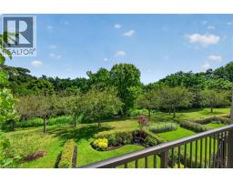 112 FAIRWOOD Place W, Burlington, Ontario