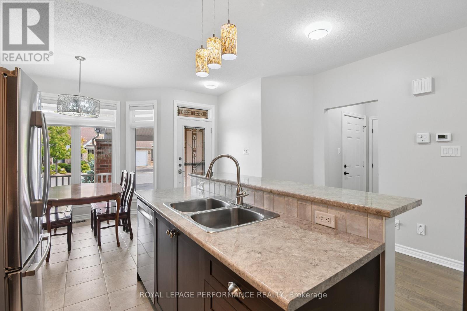 261 Bulrush Crescent, Ottawa, Ontario  K1T 0E5 - Photo 12 - X13795480