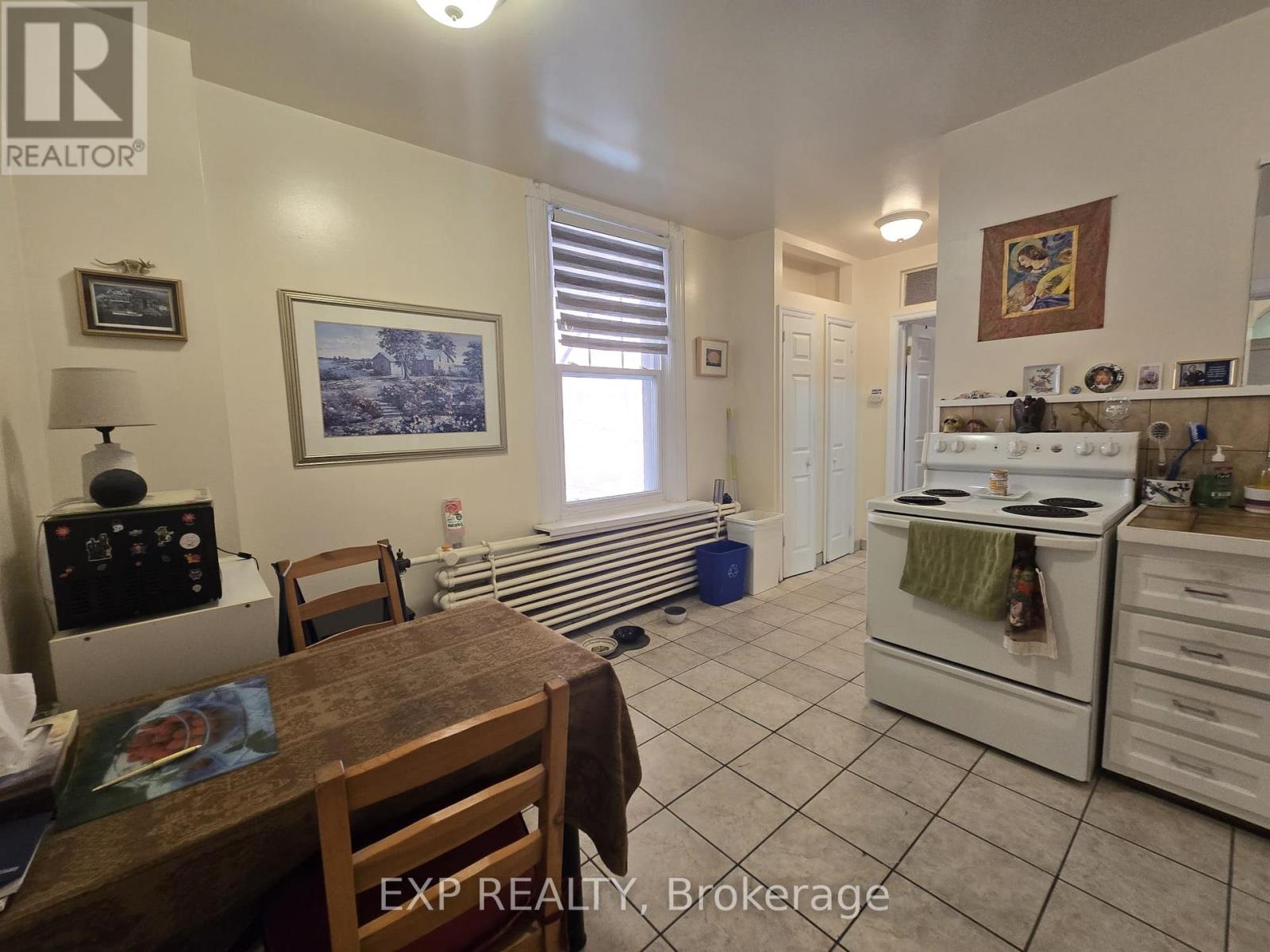 356 Gilmour Street, Ottawa, Ontario  K2P 0R3 - Photo 9 - X13795540