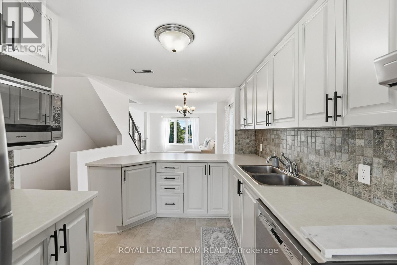 128 Paseo Private, Ottawa, Ontario  K2G 4N7 - Photo 6 - X13795604