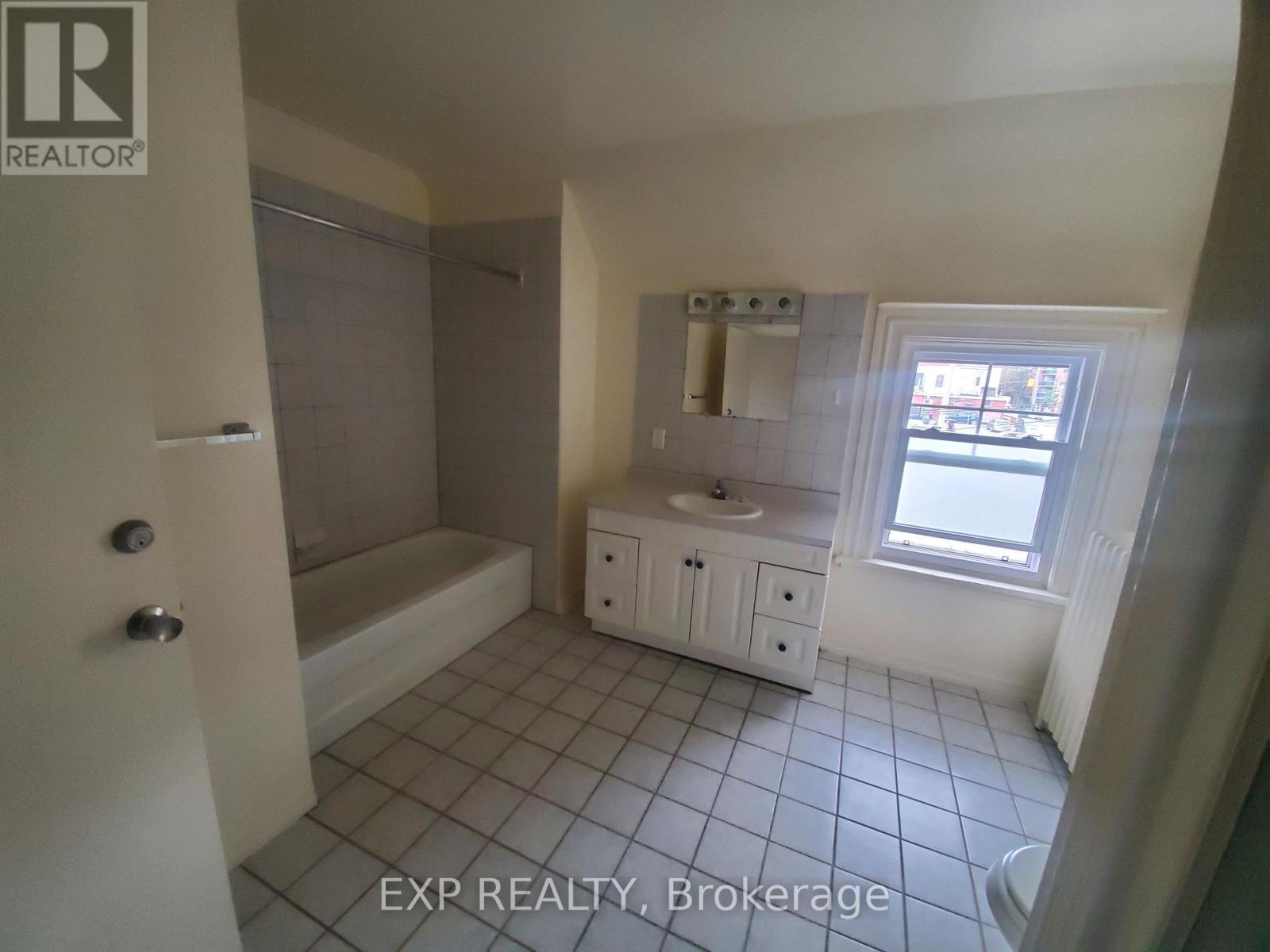 360 Gilmour Street, Ottawa, Ontario  K2P 0R3 - Photo 8 - X13795624