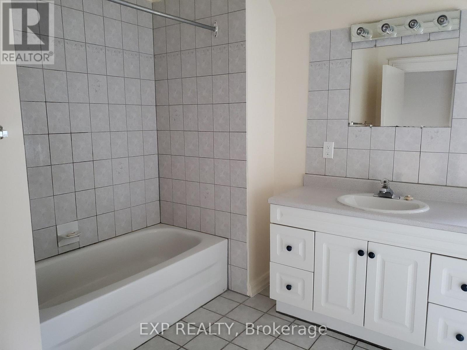 360 Gilmour Street, Ottawa, Ontario  K2P 0R3 - Photo 9 - X13795624