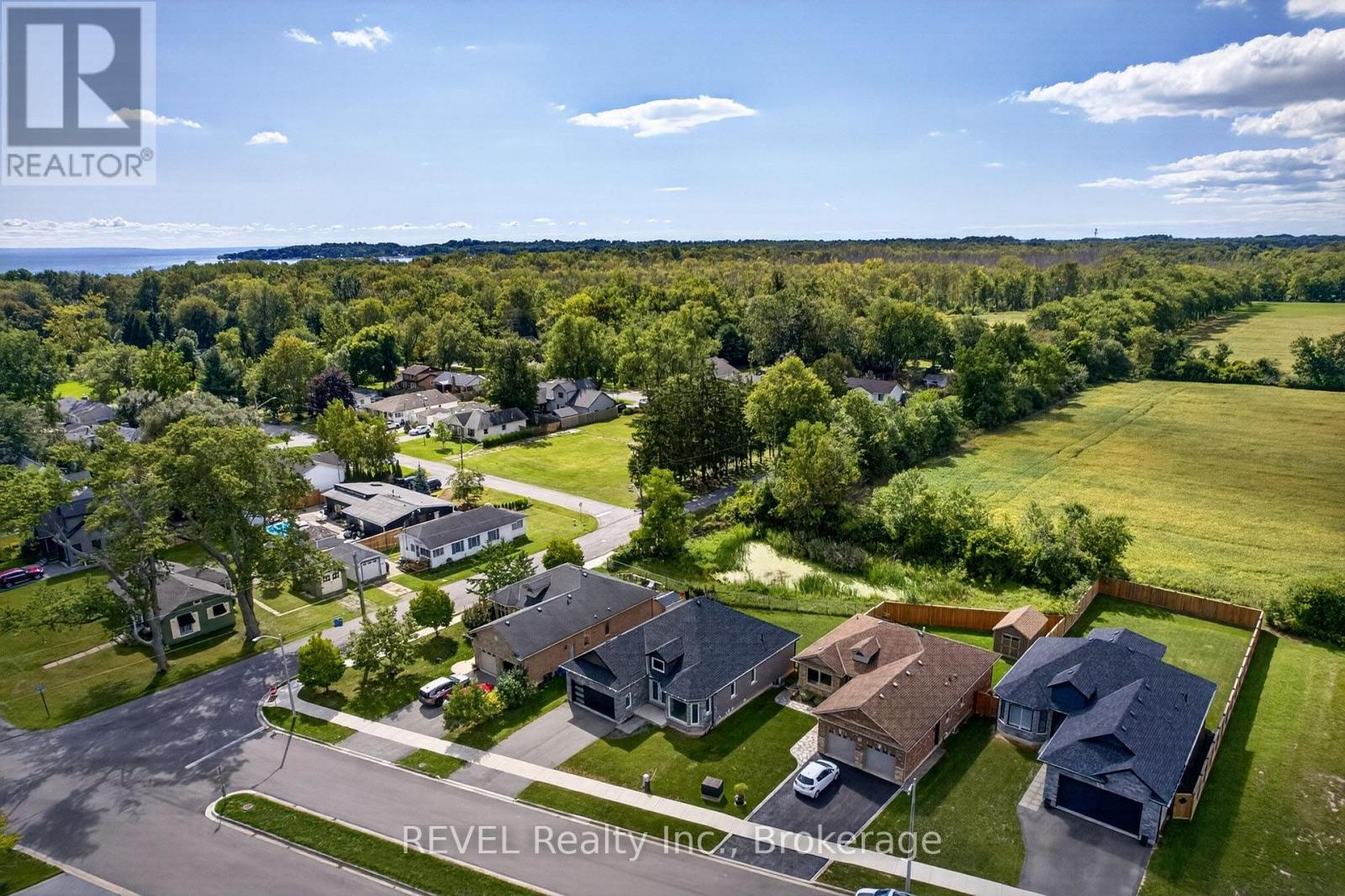 201 Hetram Court, Fort Erie, Ontario  L0S 1B0 - Photo 36 - X13795482