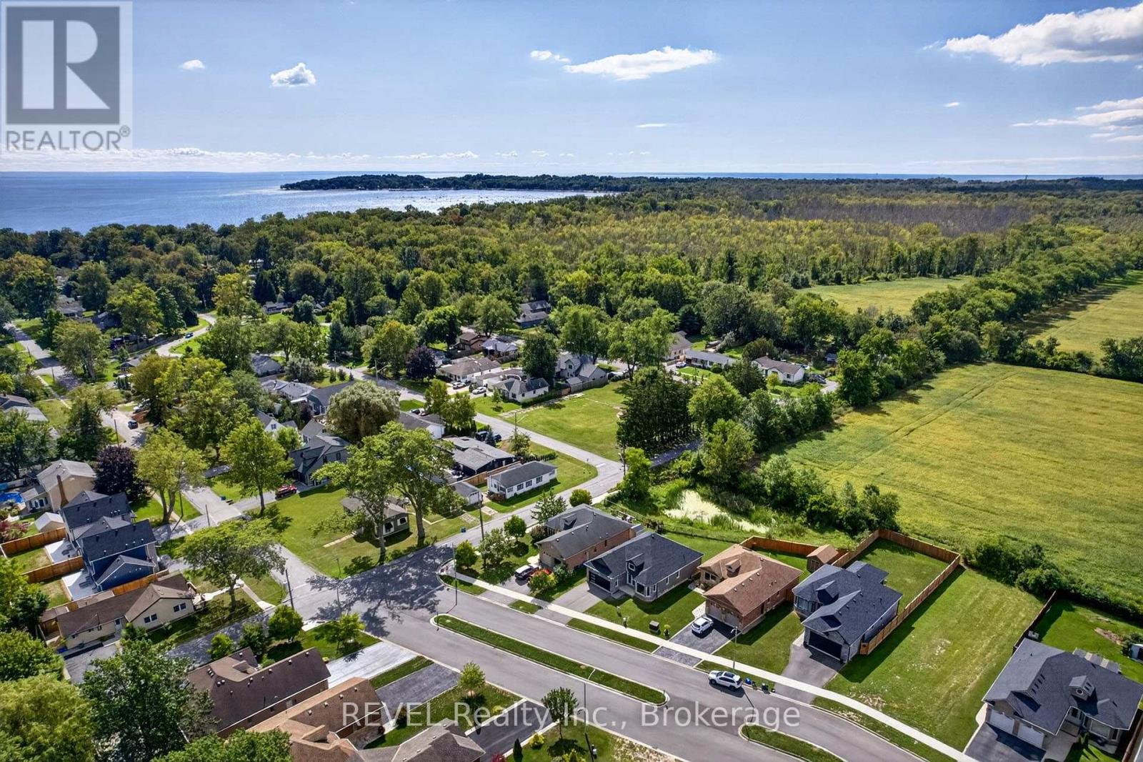 201 Hetram Court, Fort Erie, Ontario  L0S 1B0 - Photo 38 - X13795482