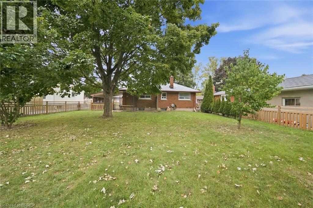 6 Evelyn Street, Brantford, Ontario  N3R 3G9 - Photo 12 - 40861533